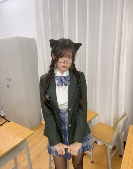 禁室培欲之爱的俘虏_720在线视频播放